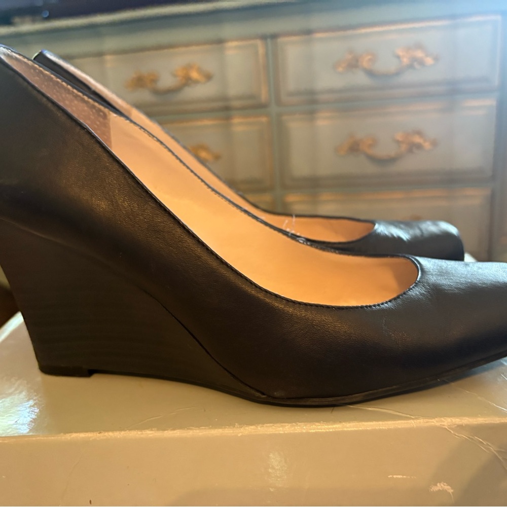 Elegant Black Wedge Pumps Jessica Simpson